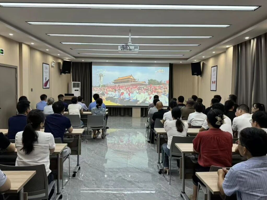 銘記歷史，開創(chuàng)未來——新余銀龍水務設備有限公司組織員工觀